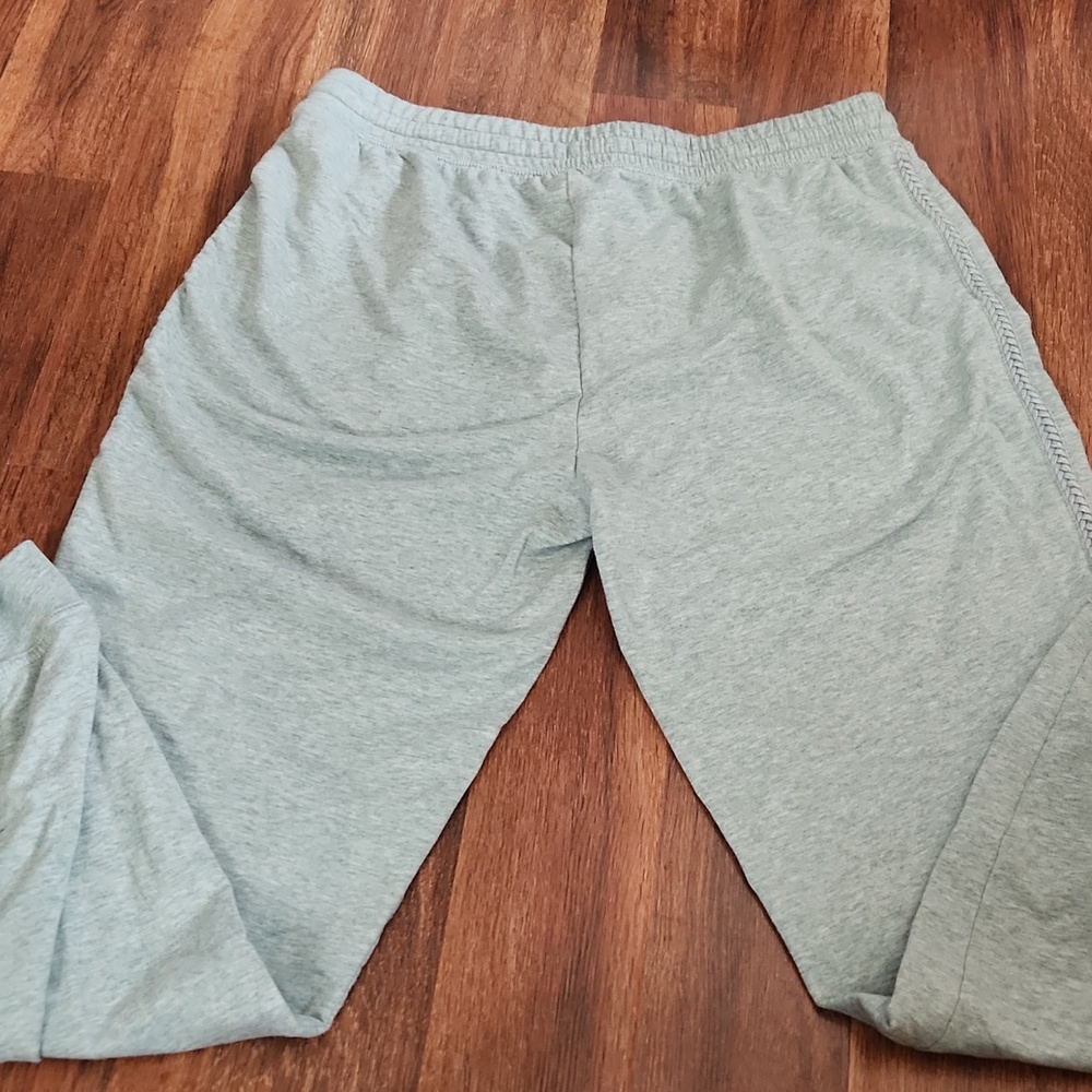 Live Love Lounge By Karen Neuburger Sweatshirt and Jogger Set Size Large Petite - Picture 7 of 7